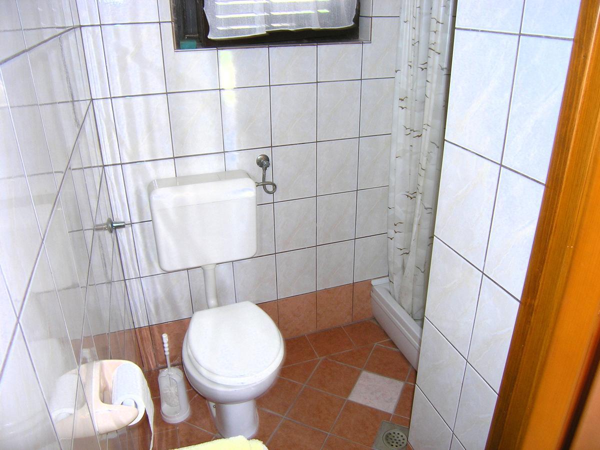 Apartman Braut Krk Town Bagian luar foto